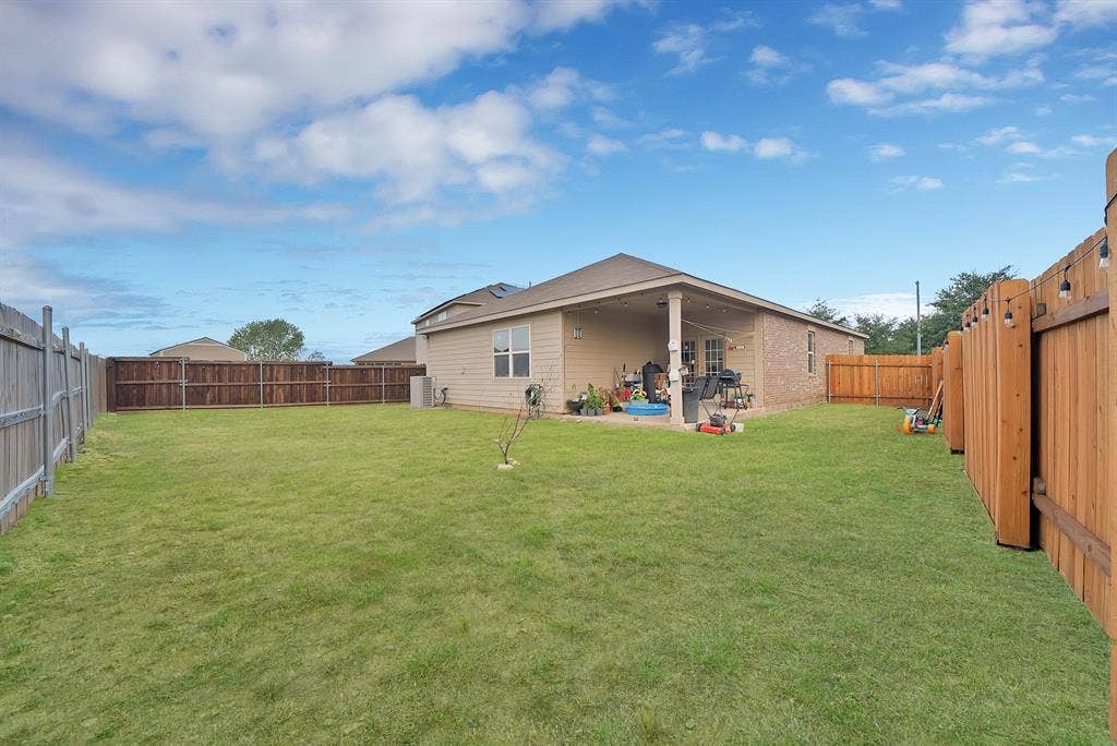 6148 Chalk Hollow Drive, Fort Worth, TX 76179