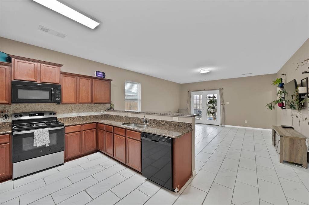 6148 Chalk Hollow Drive, Fort Worth, TX 76179