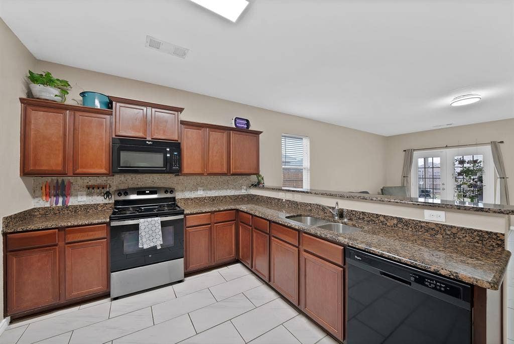 6148 Chalk Hollow Drive, Fort Worth, TX 76179
