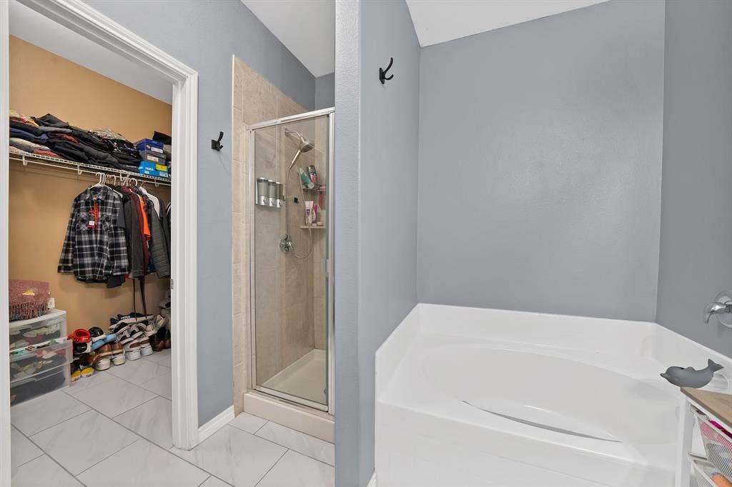 6148 Chalk Hollow Drive, Fort Worth, TX 76179