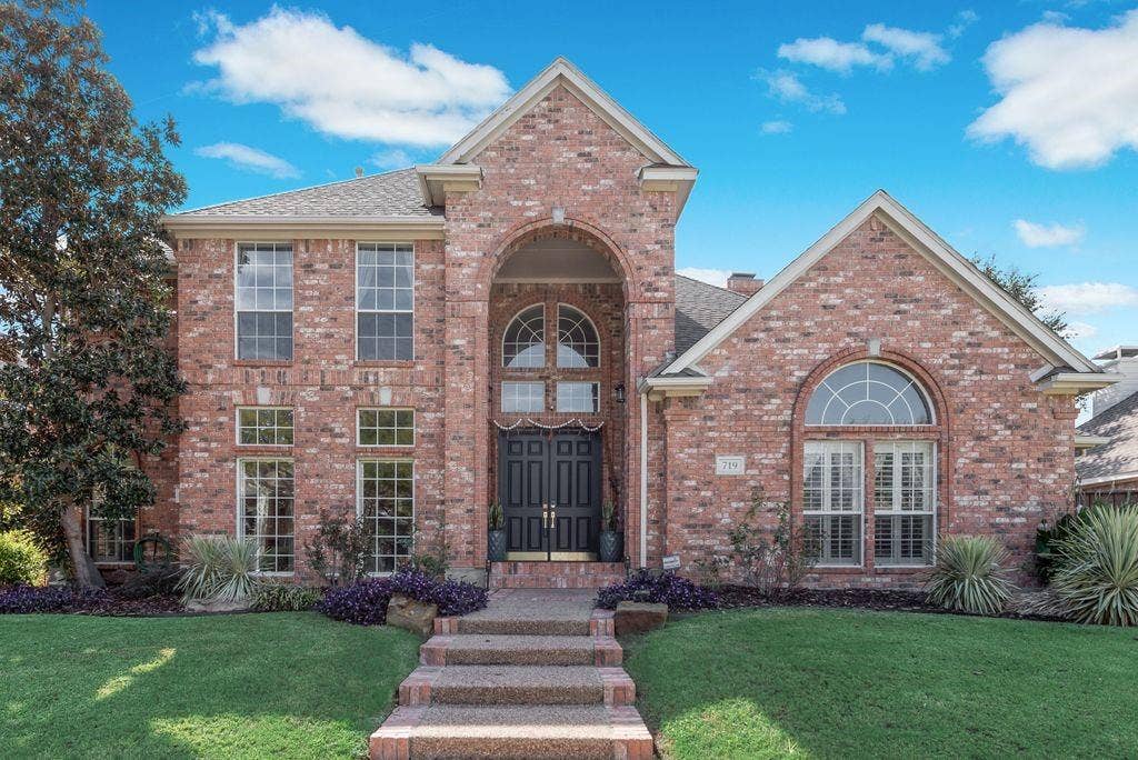 719 Alendale Drive, Coppell, TX 75019