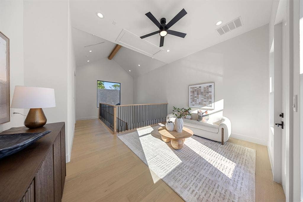 6475 Trammel Drive, Dallas, TX 75214 6475 Trammel Drive, Dallas, TX 75214