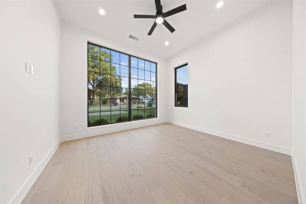 6475 Trammel Drive, Dallas, TX 75214 6475 Trammel Drive, Dallas, TX 75214