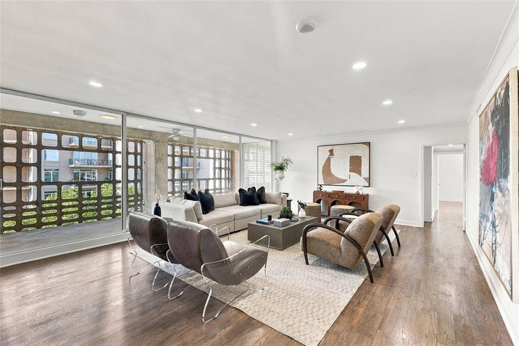 3525 Turtle Creek Boulevard, #8B, Dallas, TX 75219 3525 Turtle Creek Boulevard, #8B, Dallas, TX 75219