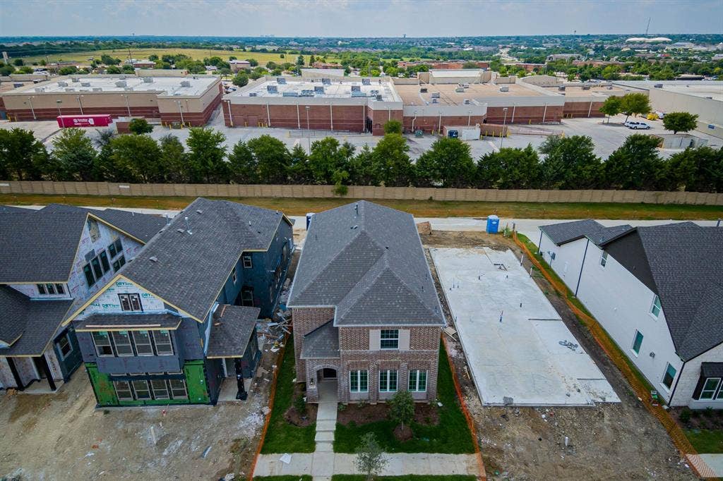 8705 Barnbougle Dunes Drive, McKinney, TX 75070 8705 Barnbougle Dunes Drive, McKinney, TX 75070