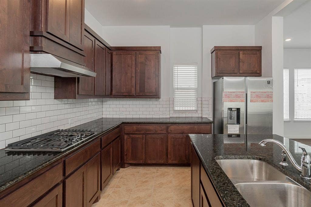 8705 Barnbougle Dunes Drive, McKinney, TX 75070 8705 Barnbougle Dunes Drive, McKinney, TX 75070