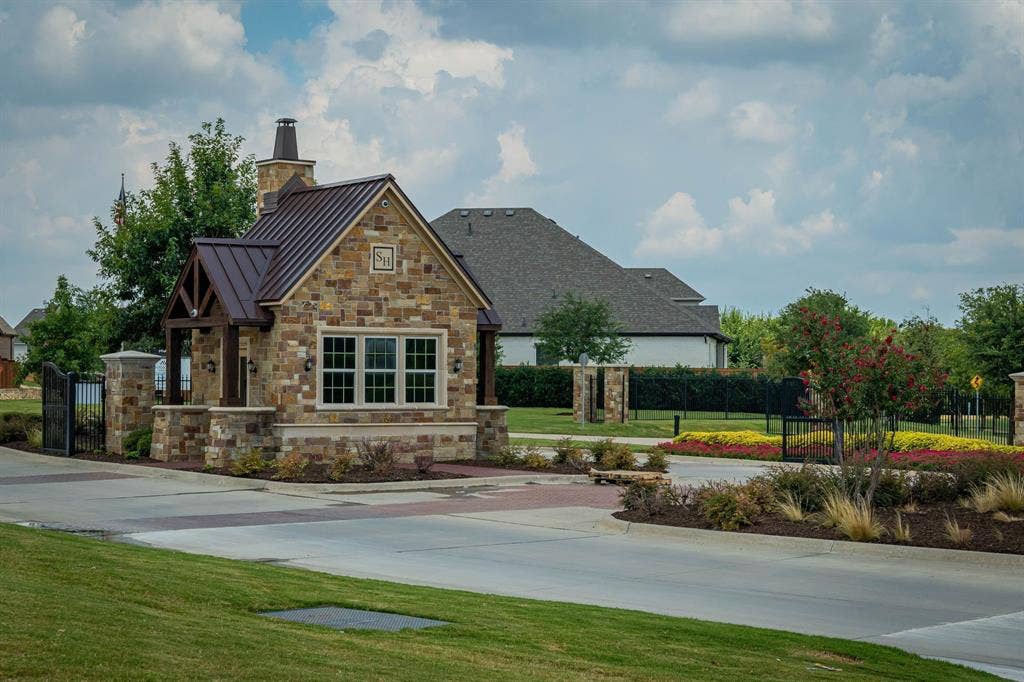 8705 Barnbougle Dunes Drive, McKinney, TX 75070 8705 Barnbougle Dunes Drive, McKinney, TX 75070