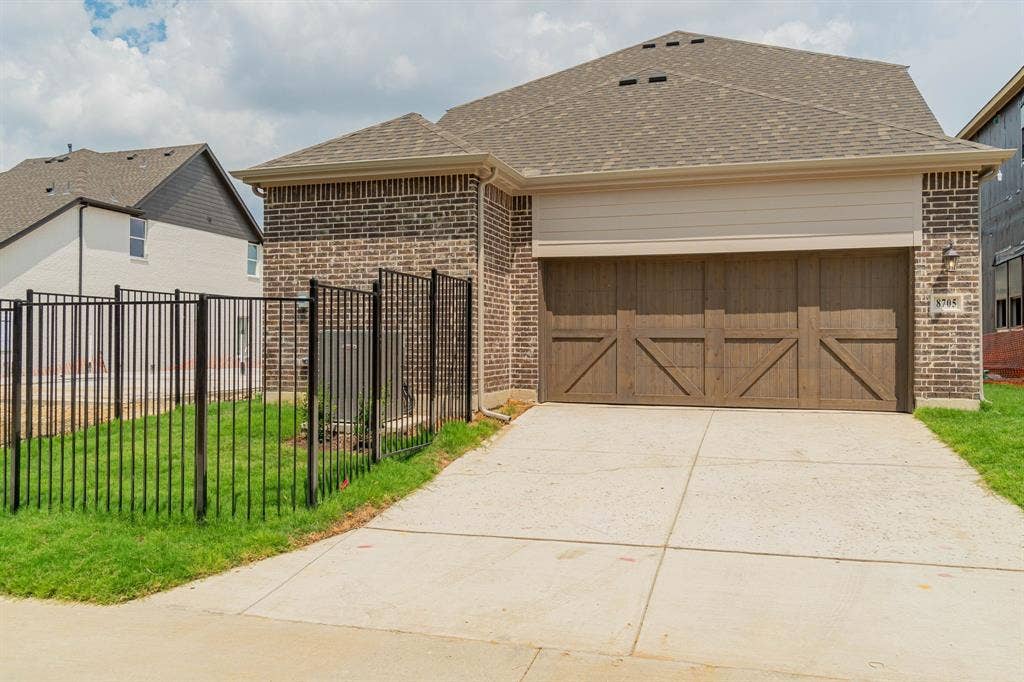 8705 Barnbougle Dunes Drive, McKinney, TX 75070 8705 Barnbougle Dunes Drive, McKinney, TX 75070