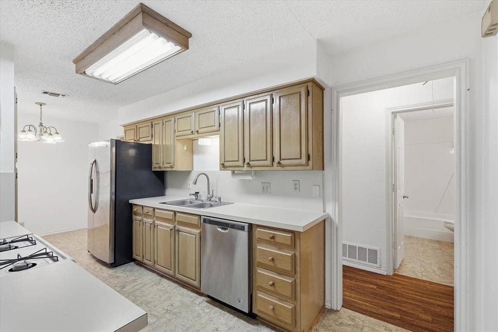 1815 Wisteria Street, Denton, TX 76205 1815 Wisteria Street, Denton, TX 76205