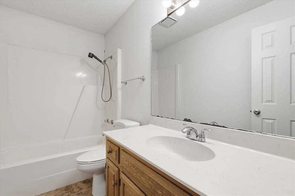 1815 Wisteria Street, Denton, TX 76205 1815 Wisteria Street, Denton, TX 76205