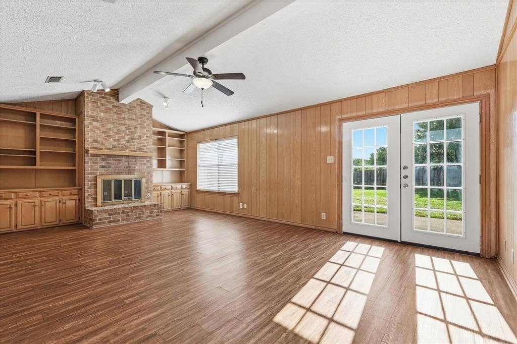 1815 Wisteria Street, Denton, TX 76205 1815 Wisteria Street, Denton, TX 76205