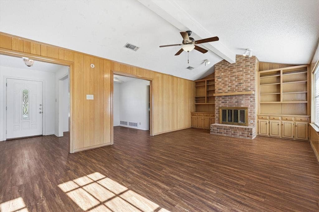 1815 Wisteria Street, Denton, TX 76205 1815 Wisteria Street, Denton, TX 76205