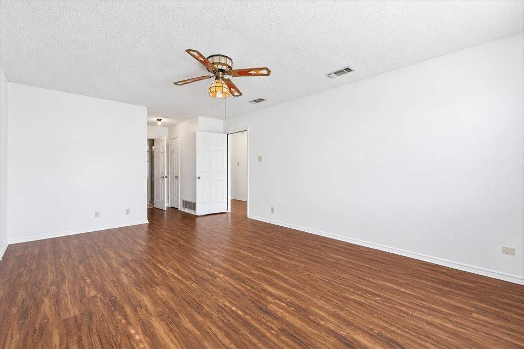 1815 Wisteria Street, Denton, TX 76205 1815 Wisteria Street, Denton, TX 76205
