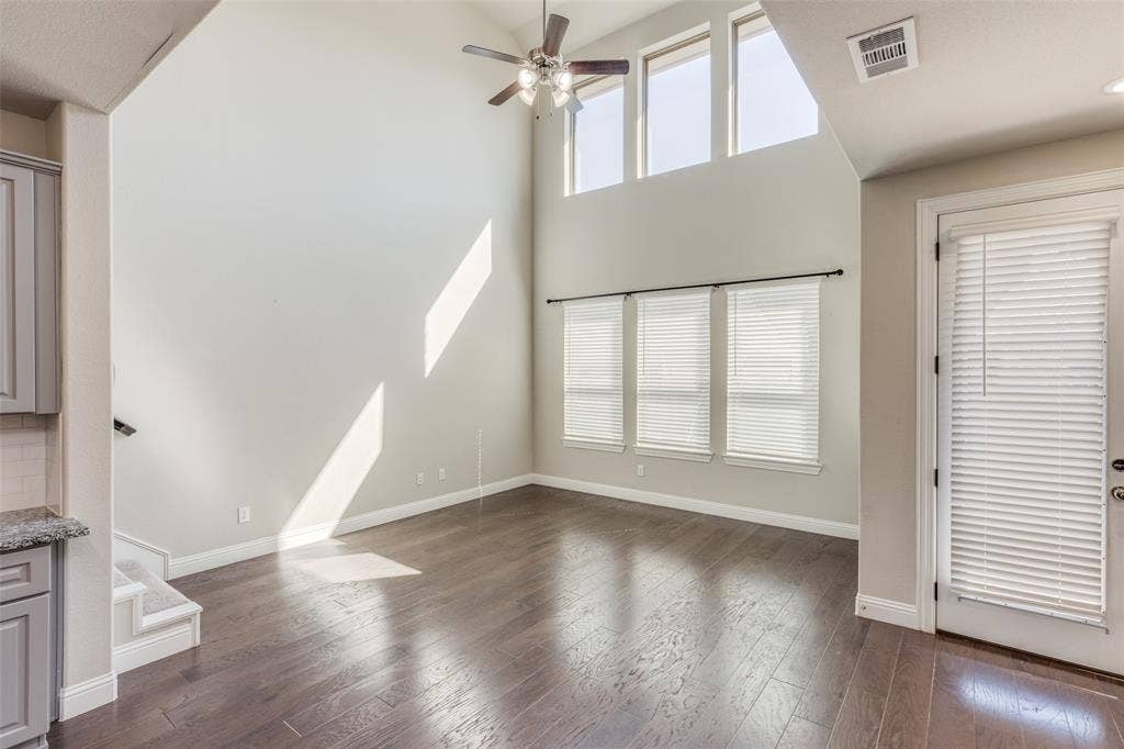 4580 Titus Circle, Plano, TX 75024 Open to Below Ceilings with optimal light