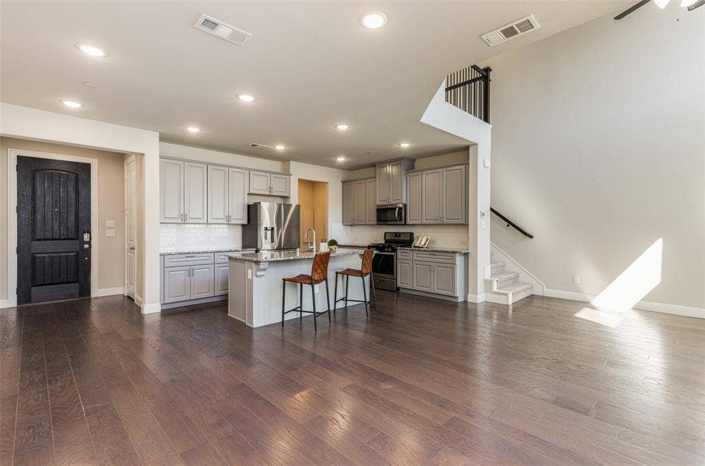4580 Titus Circle, Plano, TX 75024 Open Floorplan with abundant light.