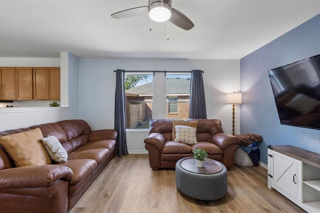 313 Olivia Lane, Anna, TX 75409