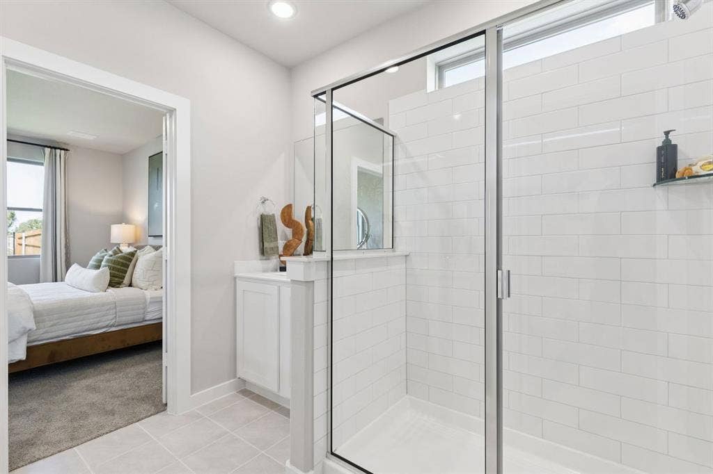 4210 Zoe Lane, Farmersville, TX 75442 Primary Bathroom in the Magnolia home plan – REPRESENTATIVE PHOTO