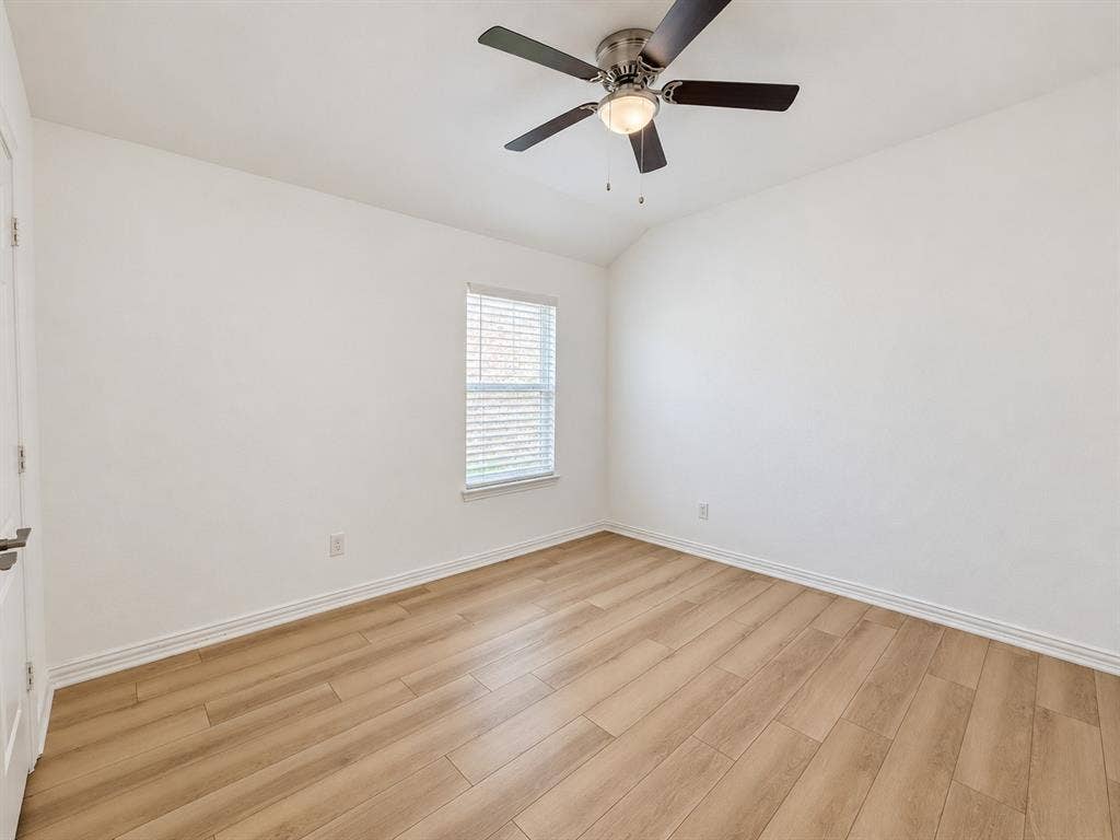 8121 Belgian Blue Court, Fort Worth, TX 76131