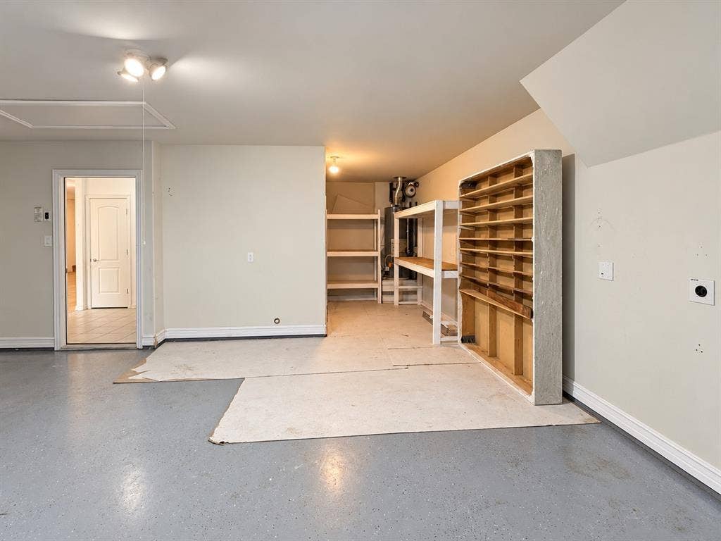 8121 Belgian Blue Court, Fort Worth, TX 76131