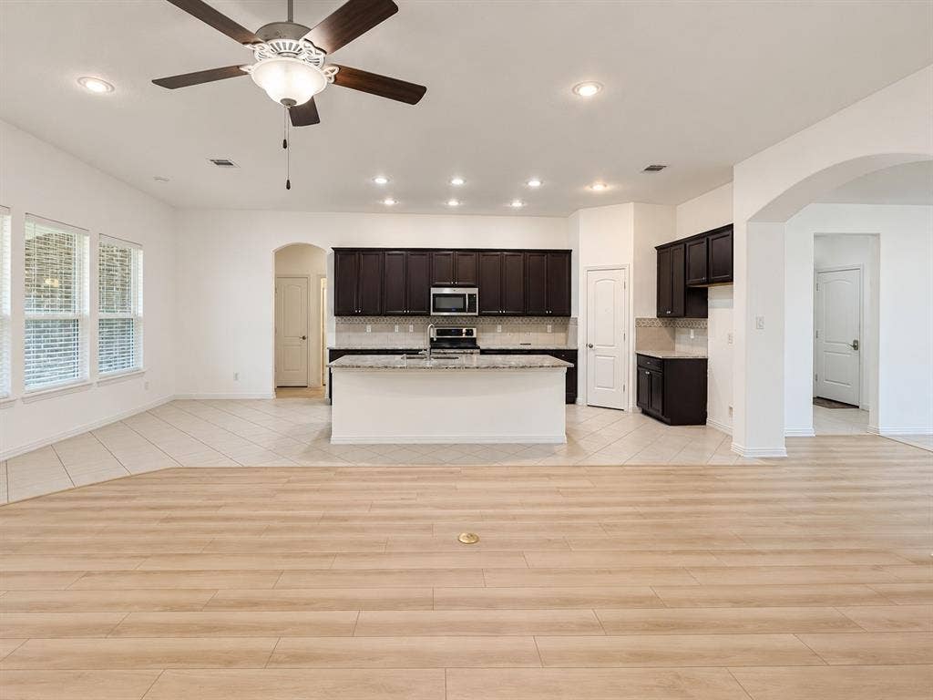 8121 Belgian Blue Court, Fort Worth, TX 76131