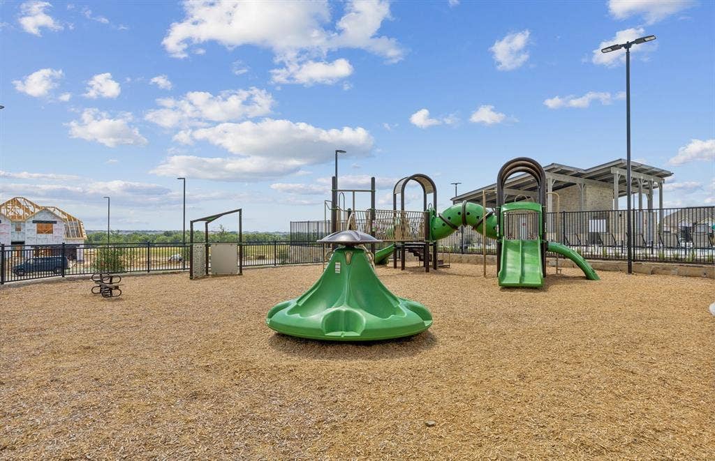 3032 Oakdale Drive, Celina, TX 75009 Community playground
