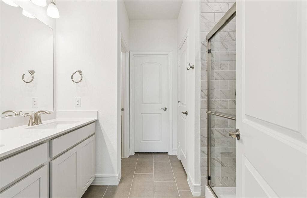 3032 Oakdale Drive, Celina, TX 75009 *Floorplan representation, not actual home - Owner's private bath with double vanity