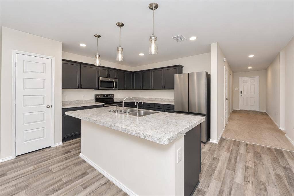 2020 Sun Star Drive, Haslet, TX 76052