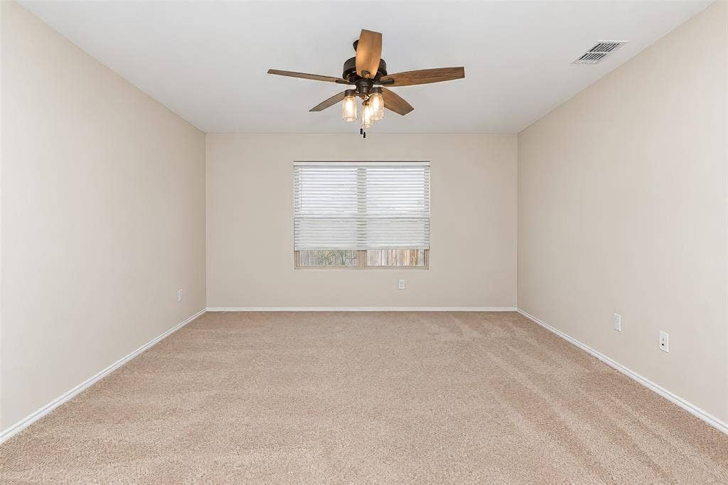 2020 Sun Star Drive, Haslet, TX 76052