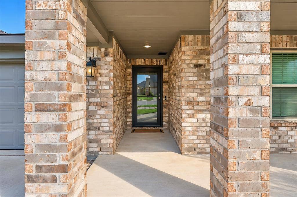 2020 Sun Star Drive, Haslet, TX 76052