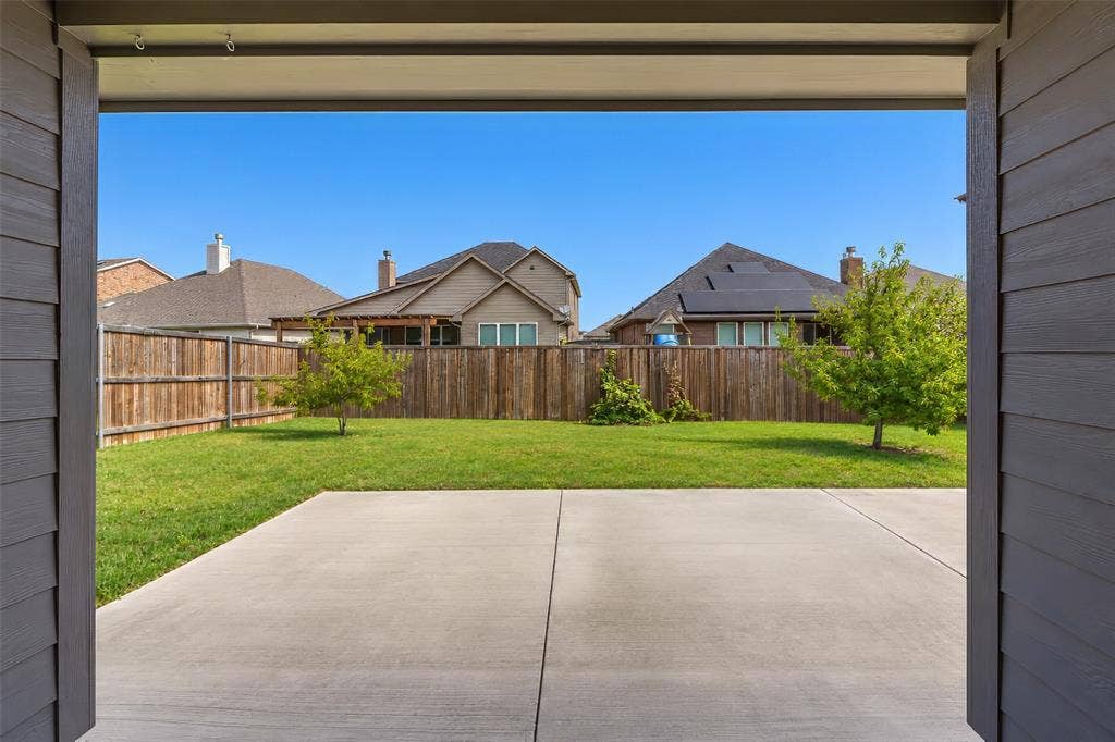 2020 Sun Star Drive, Haslet, TX 76052