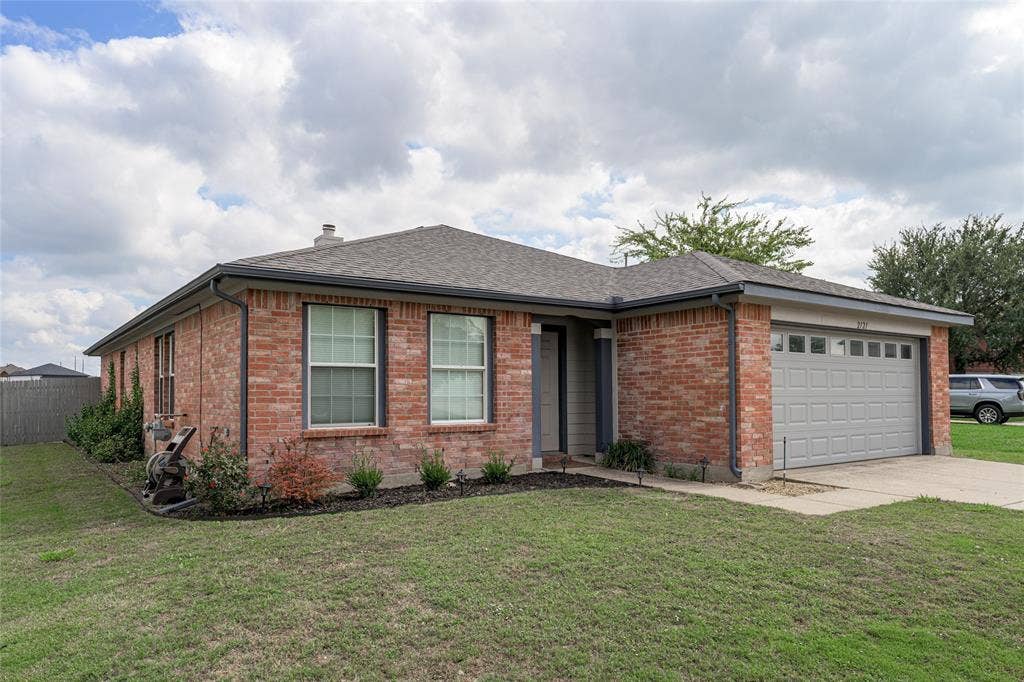2121 Sherbrooke Court, Sherman, TX 75092