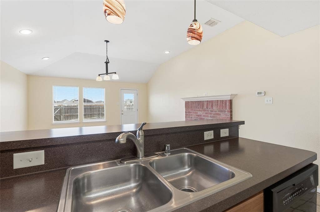 2121 Sherbrooke Court, Sherman, TX 75092