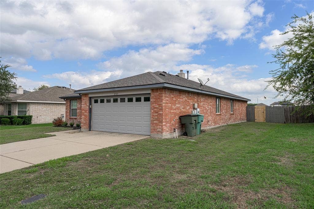 2121 Sherbrooke Court, Sherman, TX 75092