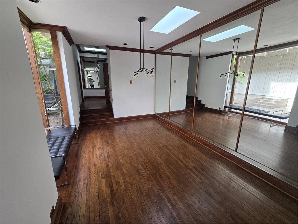 6434 Southpoint Drive, Dallas, TX 75248 6434 Southpoint Drive, Dallas, TX 75248
