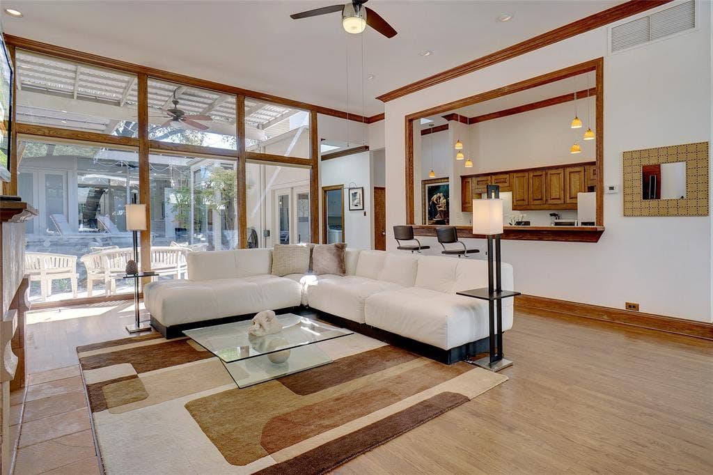 6434 Southpoint Drive, Dallas, TX 75248 6434 Southpoint Drive, Dallas, TX 75248