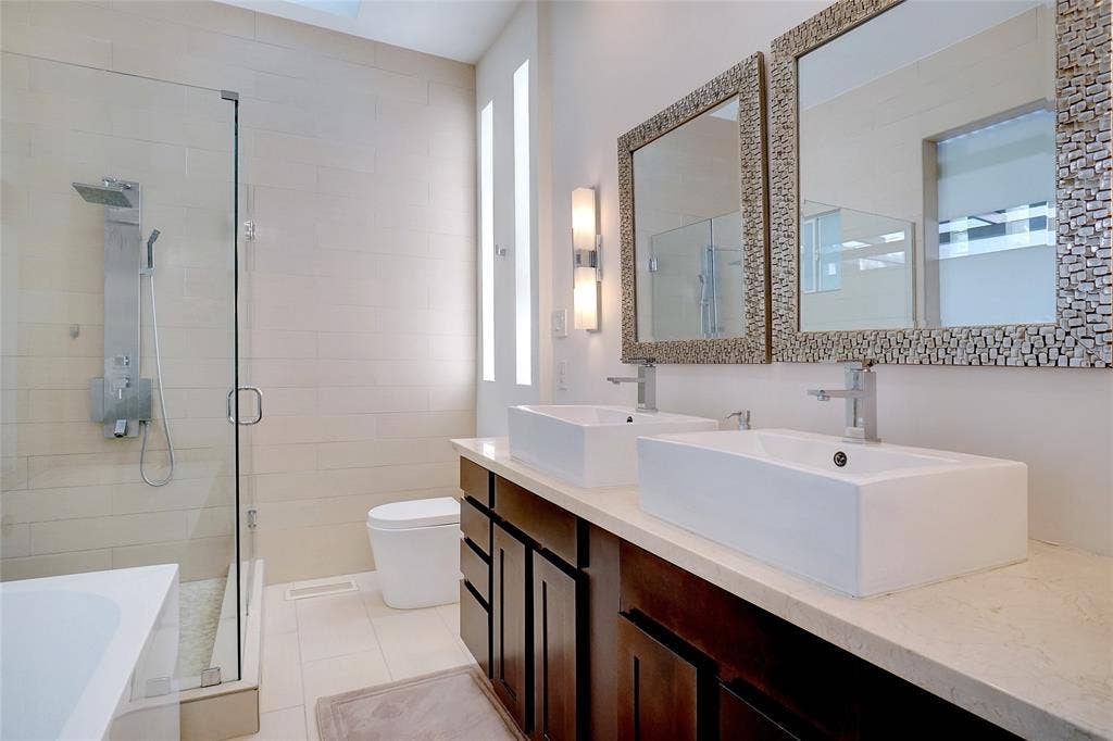 6434 Southpoint Drive, Dallas, TX 75248 6434 Southpoint Drive, Dallas, TX 75248