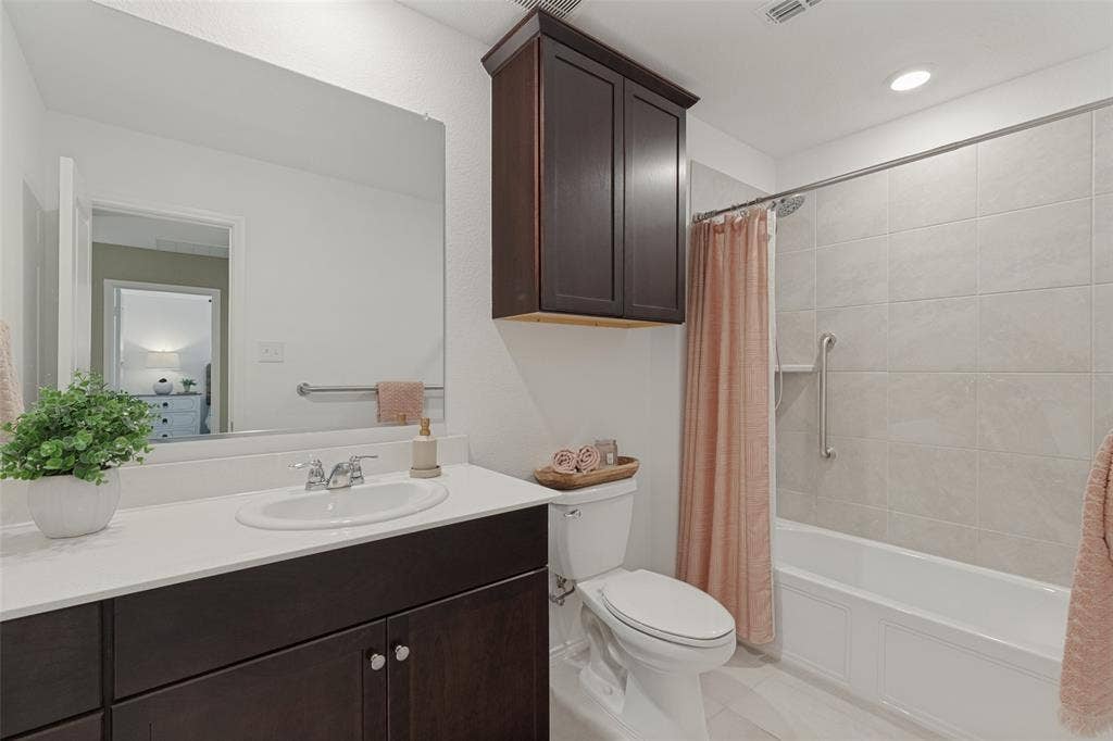 3700 Kinglet Court, McKinney, TX 75071 3700 Kinglet Court, McKinney, TX 75071
