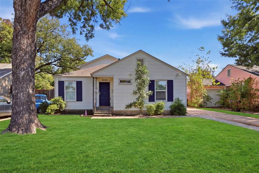 Property photo for 3233 Merida Avenue, Fort Worth, TX