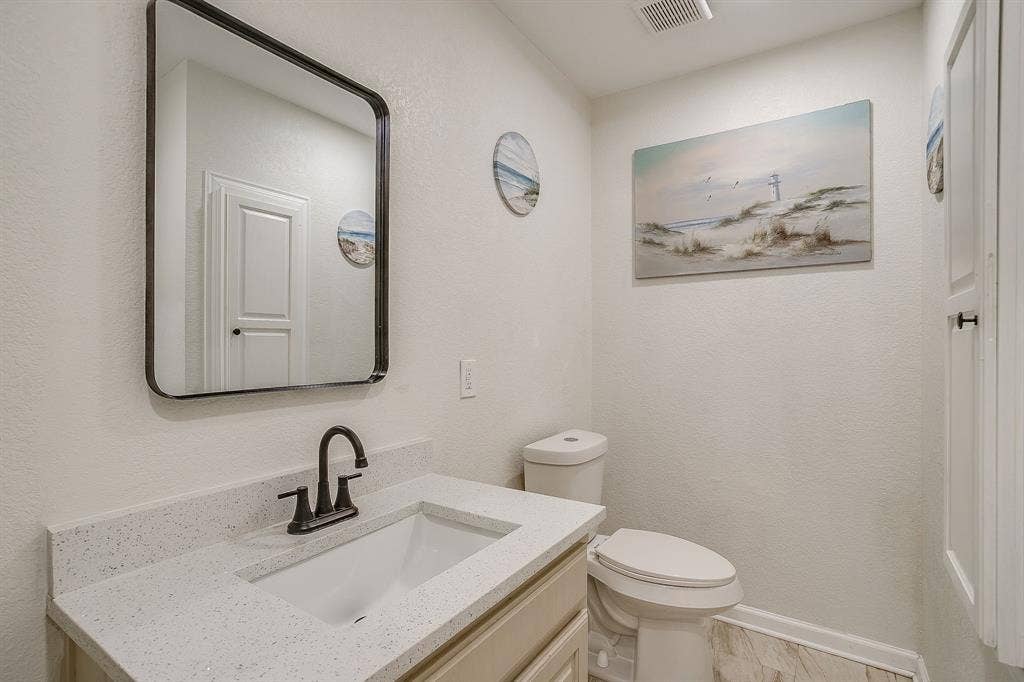 120 Hillside Court, Aledo, TX 76008