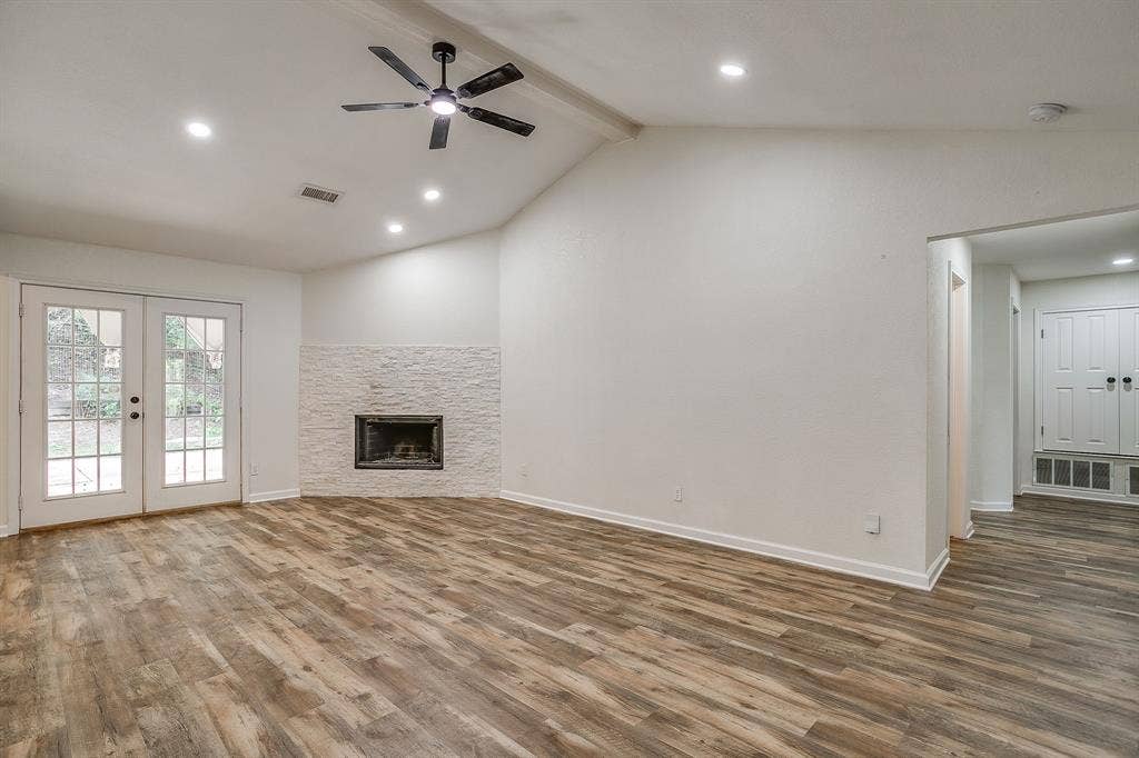 120 Hillside Court, Aledo, TX 76008
