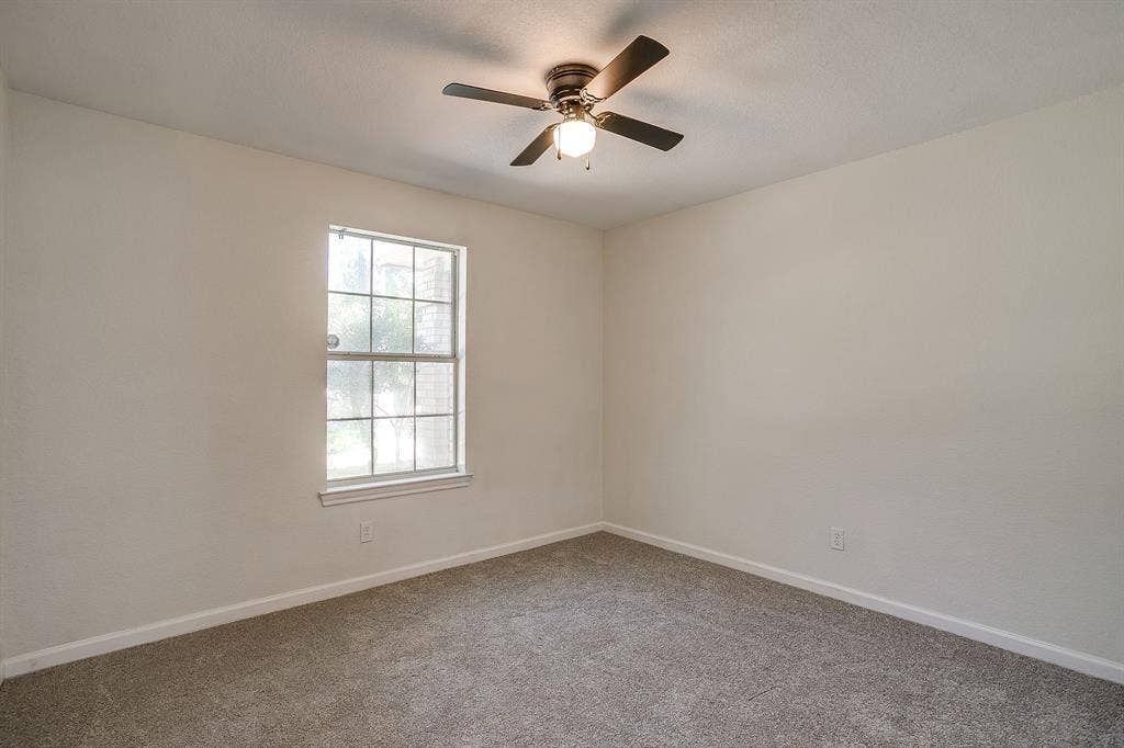 120 Hillside Court, Aledo, TX 76008