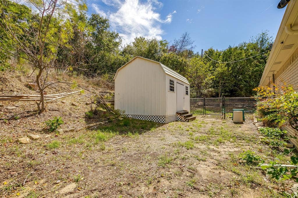 120 Hillside Court, Aledo, TX 76008