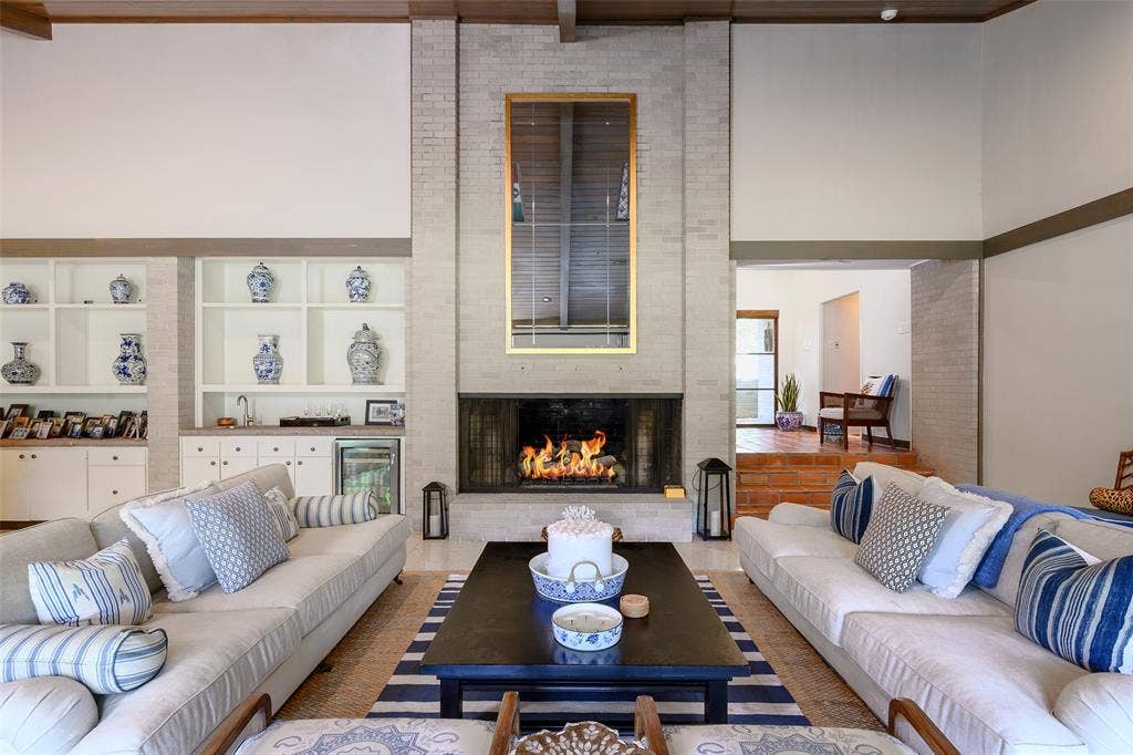 4930 Mangold Circle, Dallas, TX 75229 4930 Mangold Circle, Dallas, TX 75229