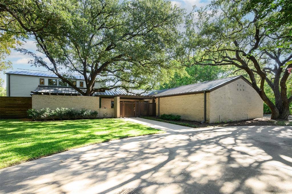 4930 Mangold Circle, Dallas, TX 75229 4930 Mangold Circle, Dallas, TX 75229