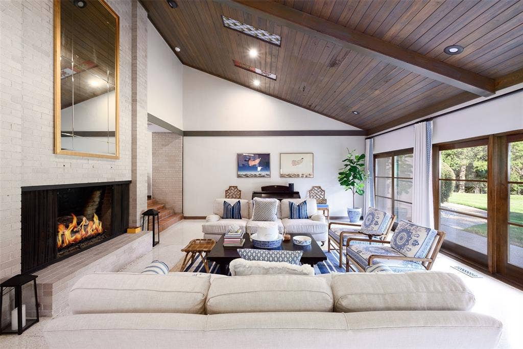 4930 Mangold Circle, Dallas, TX 75229 4930 Mangold Circle, Dallas, TX 75229