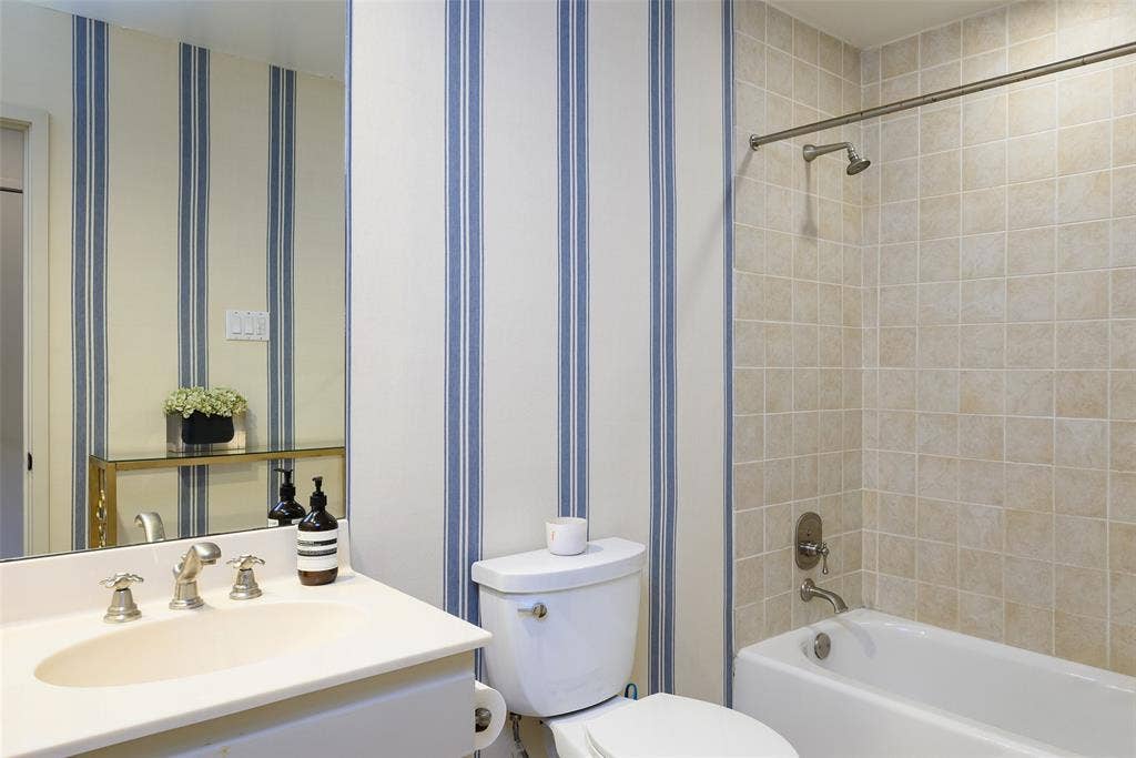 4930 Mangold Circle, Dallas, TX 75229 4930 Mangold Circle, Dallas, TX 75229