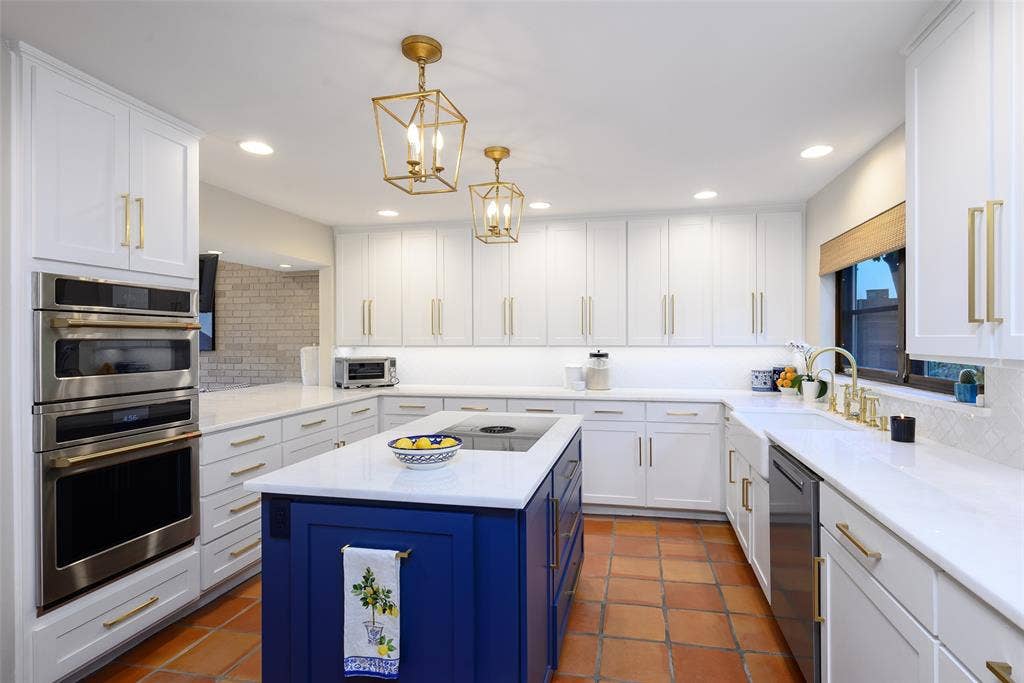 4930 Mangold Circle, Dallas, TX 75229 4930 Mangold Circle, Dallas, TX 75229