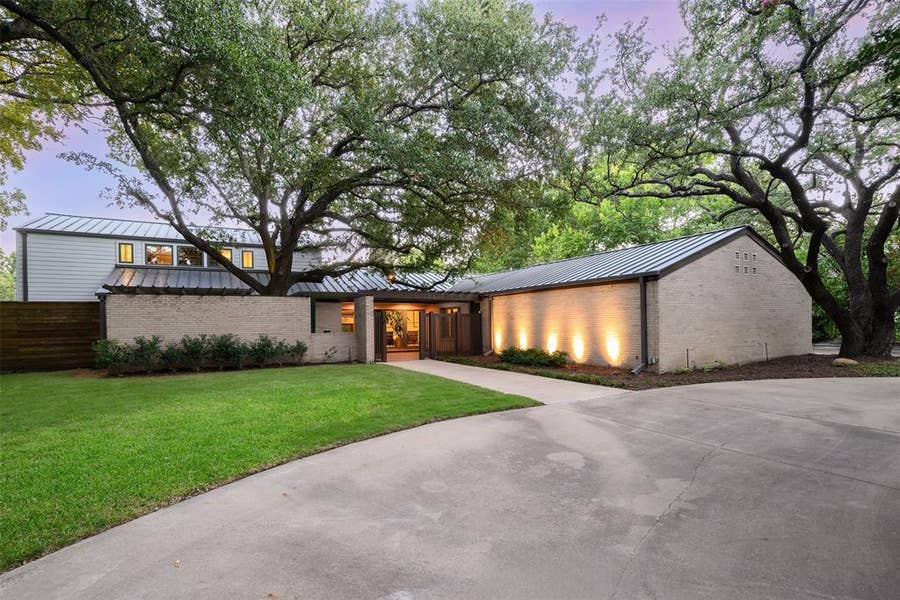 Property photo for 4930 Mangold Circle, Dallas, TX