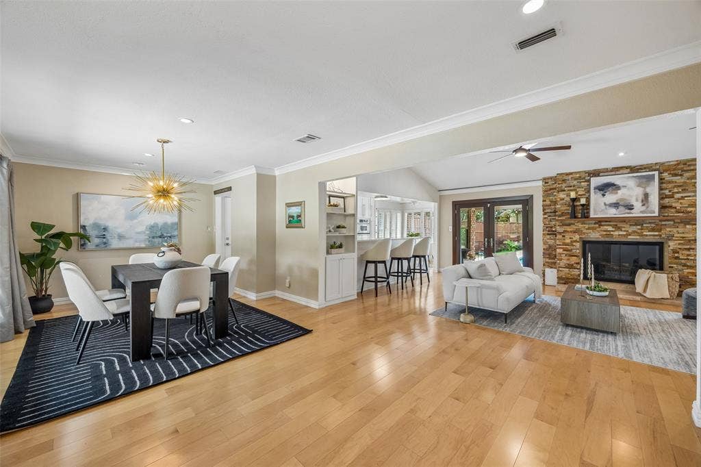101 E Northgate Drive, Irving, TX 75062 101 E Northgate Drive, Irving, TX 75062