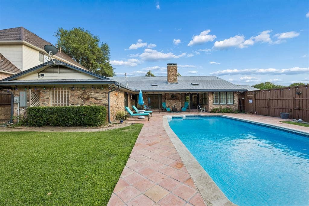 101 E Northgate Drive, Irving, TX 75062 Plenty of Grass and Plenty of Pool